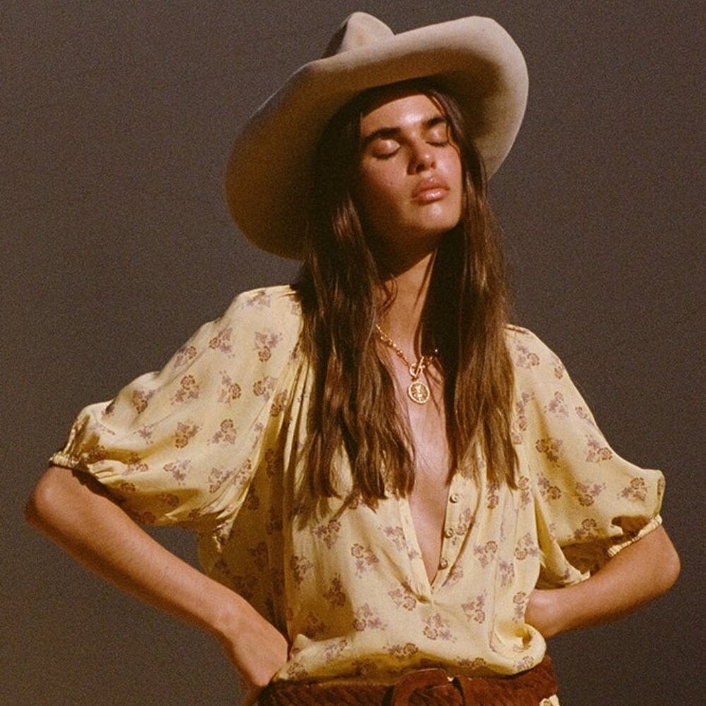 Rebel Spirit Short Sleeve Blouse in Daffodil SM